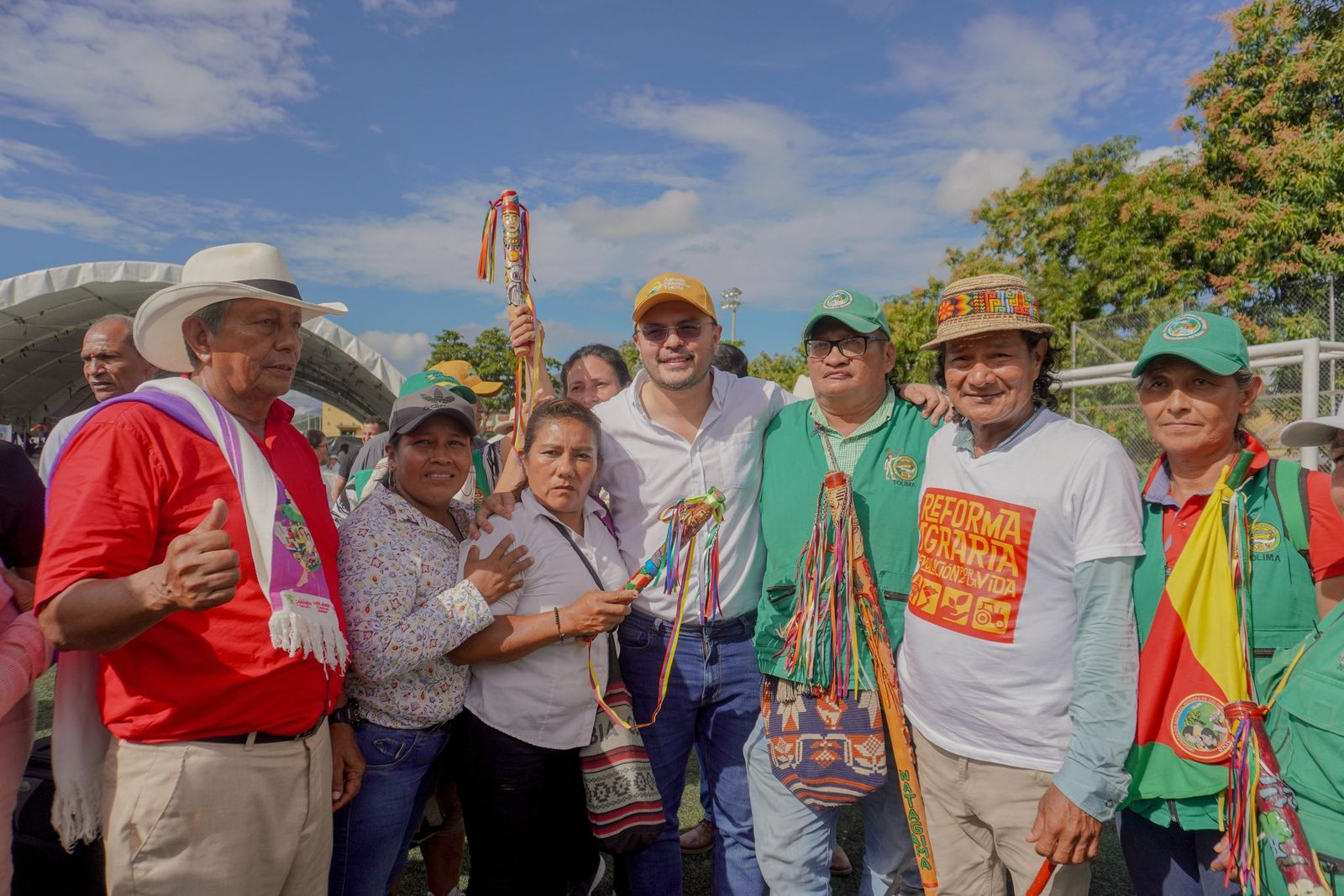 director-ant-en-firma-de-pacto-por-la-tierra-y-la-vida