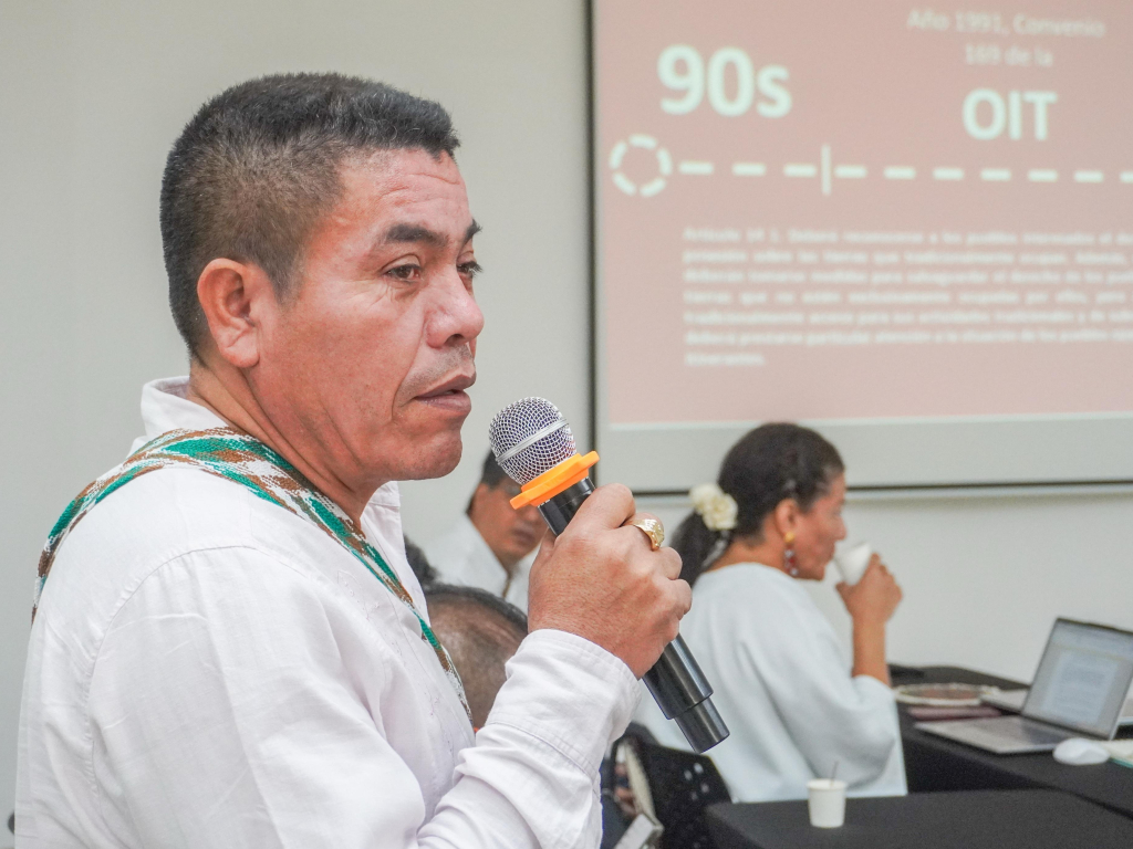 miembro-pueblo-yukpa-hablando