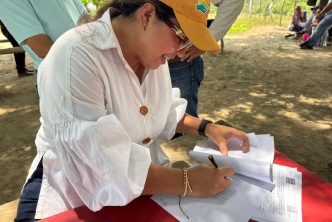 En Ovejas, la ANT siembra paz al entregar 144 hectáreas a campesinos víctimas del conflicto armado