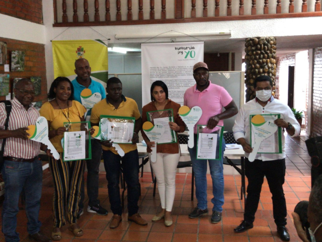 Representantes de las comunidades negras que recibieron titulación por parte de la ANT