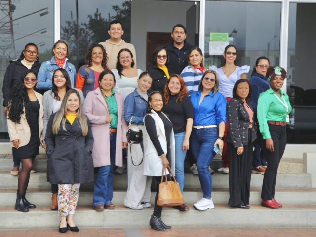 17 lideresas de diferentes regiones del país.