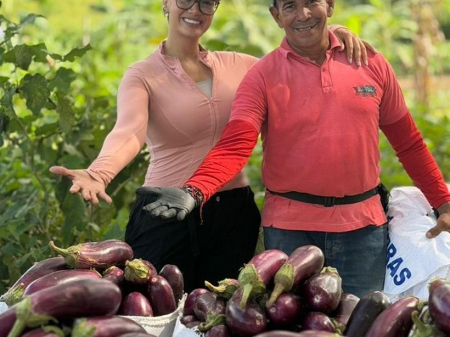 Don Walter Vidal, el campesino que convirtió el campo en su propia orquesta