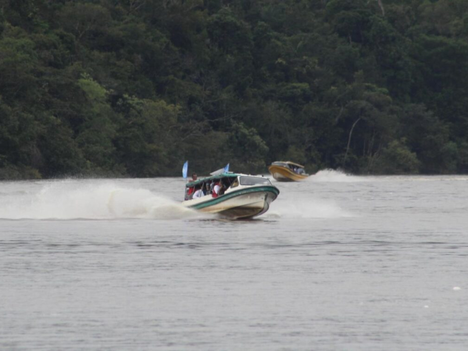 Reunión de Cinco resguardos indígenas de Guainía
