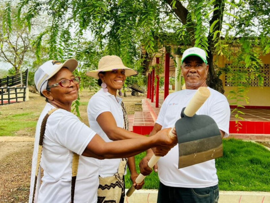 Entrega de tierras en el Atlántico