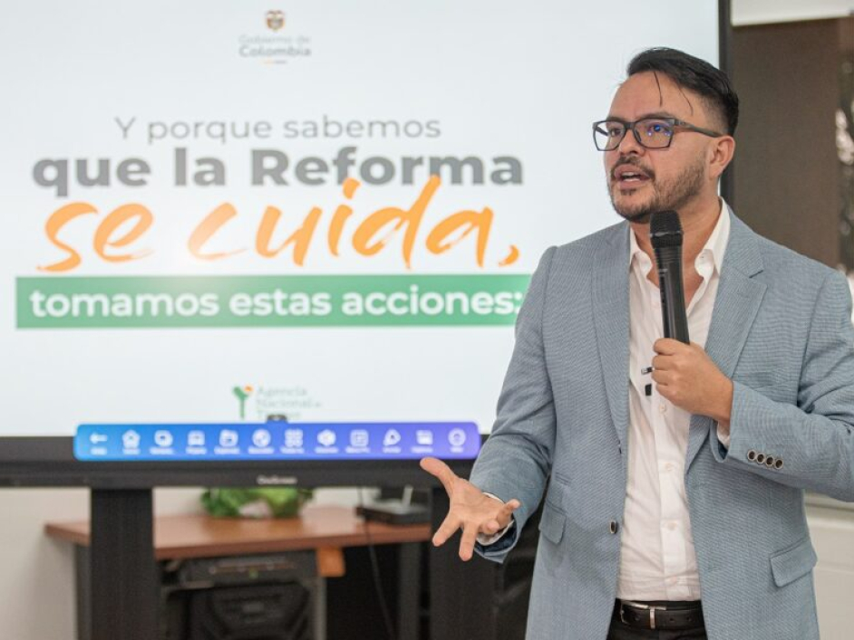 Director Felipe Harman, en la rueda de prensa organizada en la ANT