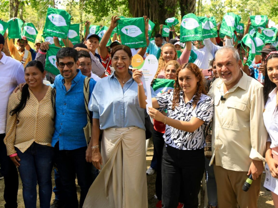 Familias campesinas en la Mojana sucreña