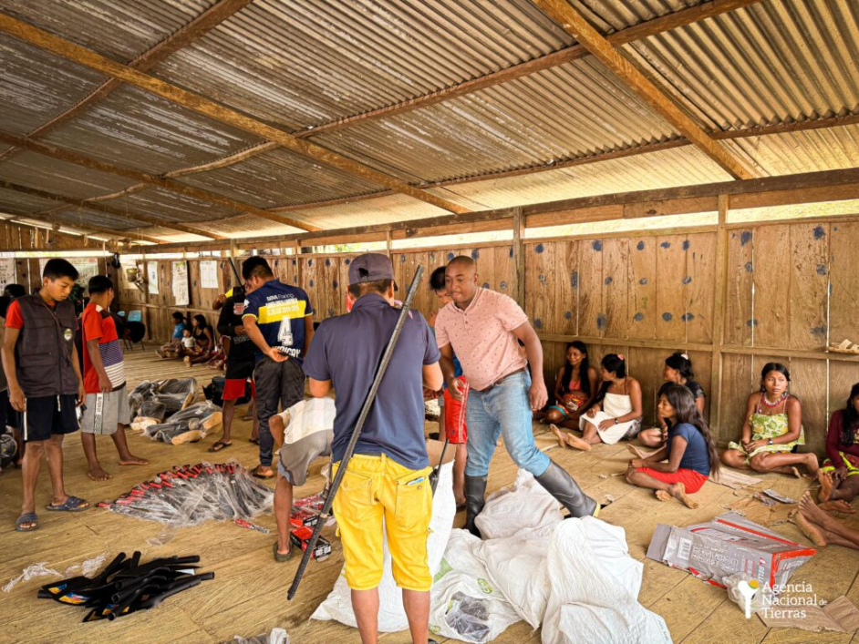 Jornada de entrega de alimentos por parte de la ANT a indígenas