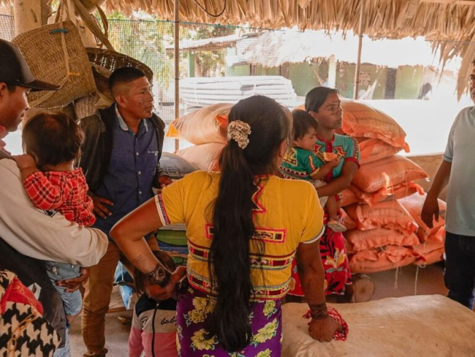 Jornada de entrega de alimentos por parte de la ANT a indígenas
