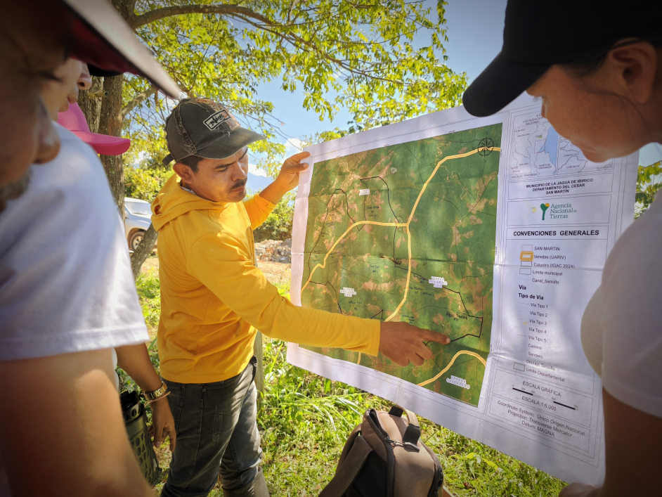 Reunión con campesinos en la jagua 4