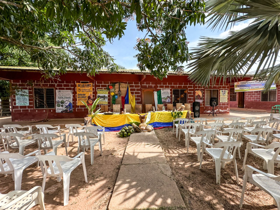 exsenador-oferto-predio-en-sucre