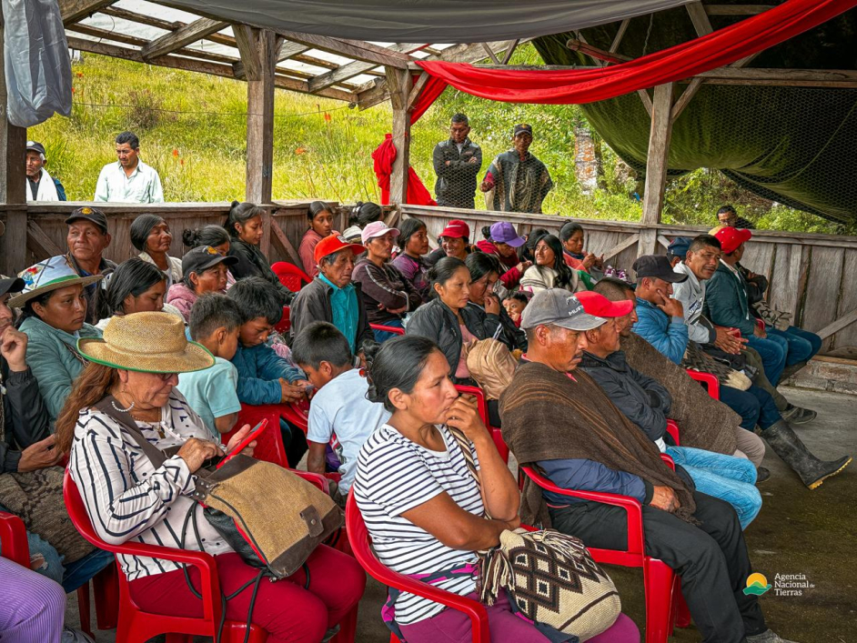 entrega-tierras-resguardo-la-estacion-talaga