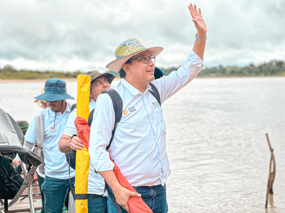 equipo-ant-viajando-por-guainia