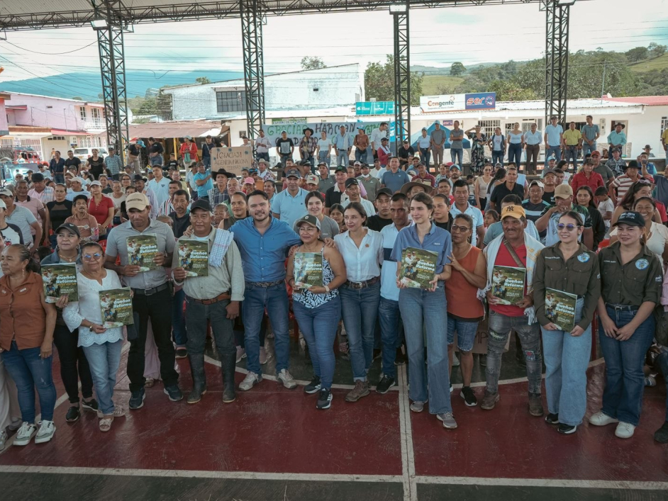 En Uribe, Meta, Gobierno Petro entrega 43 títulos  de propiedad a entidades de derecho público, titula cerca  de 1.300 hectáreas y constituye y amplía dos resguardos